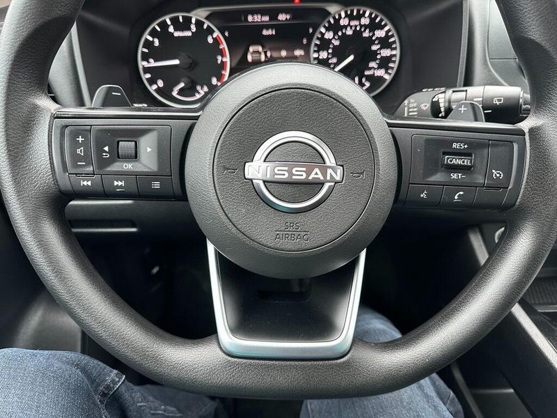 2022 Nissan Rogue SImage 3