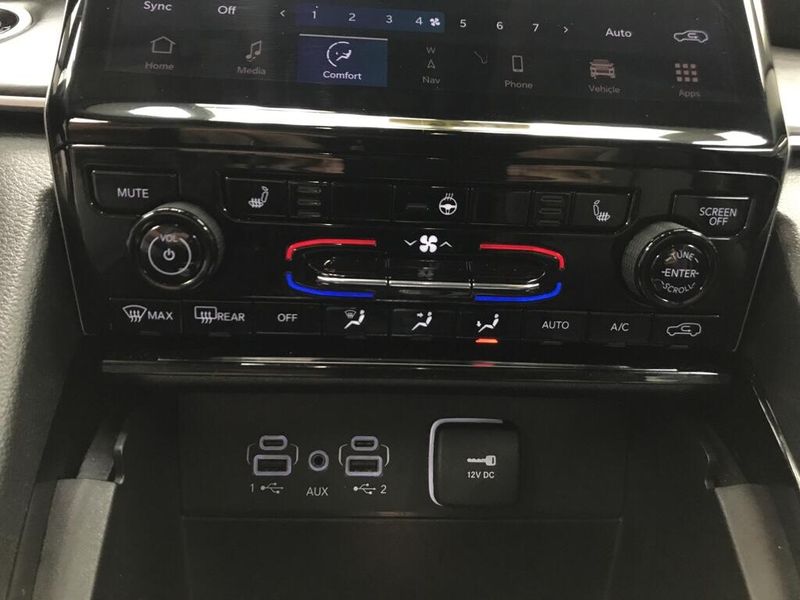 Used 2023 Jeep Grand Cherokee L LimitedImage 12