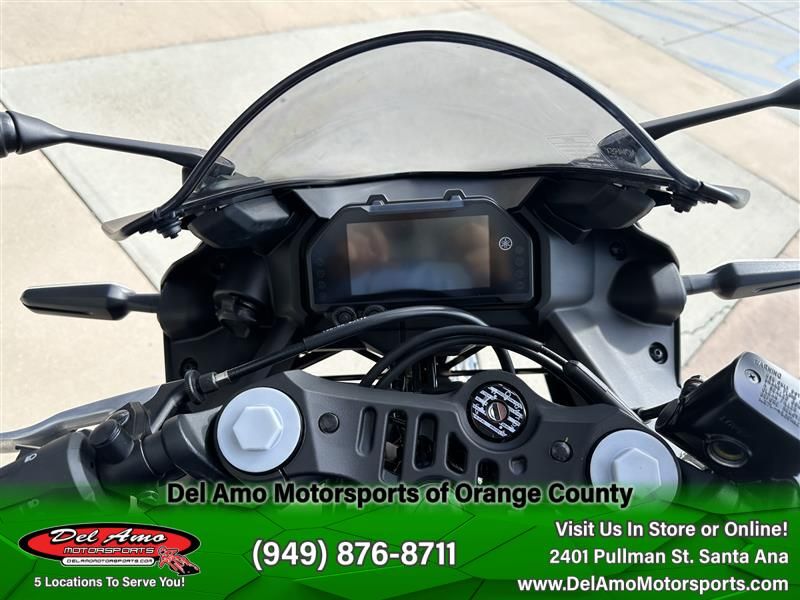 2025 Yamaha YZF-R3 ABS Image 25