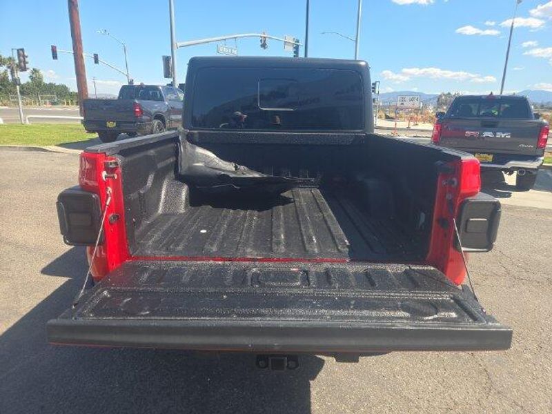 Used 2022 Jeep Gladiator SportImage 19
