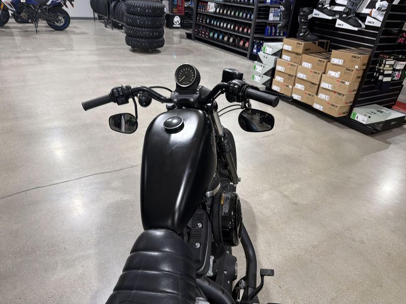 Used 2020 Harley-Davidson SPORTSTER IRON 883 Image 25
