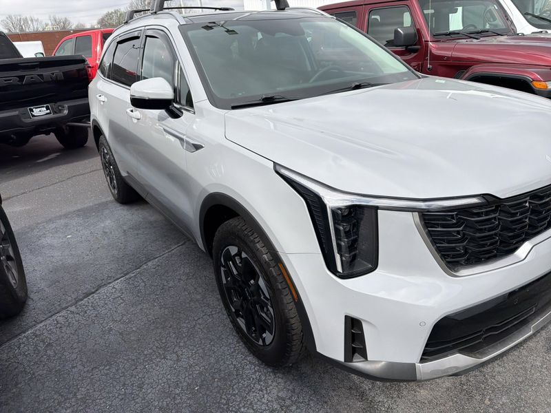 Used 2024 Kia Sorento SImage 5