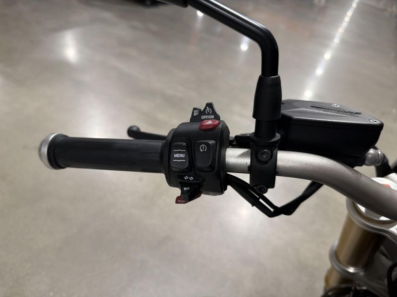 Used 2021 BMW R nineT Image 22