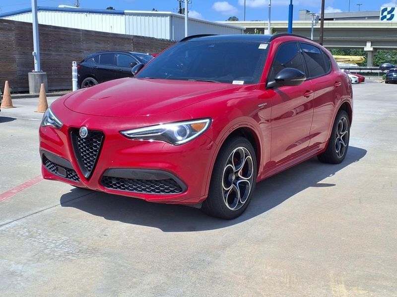 2022 Alfa Romeo Stelvio VeloceImage 9