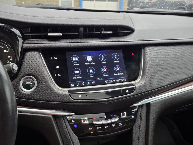 Used 2023 Cadillac XT5 AWD Premium Luxury