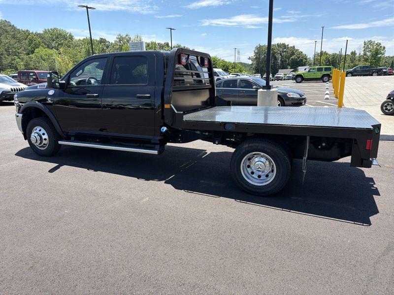 Used 2025 RAM 3500 Chassis TradesmanImage 12