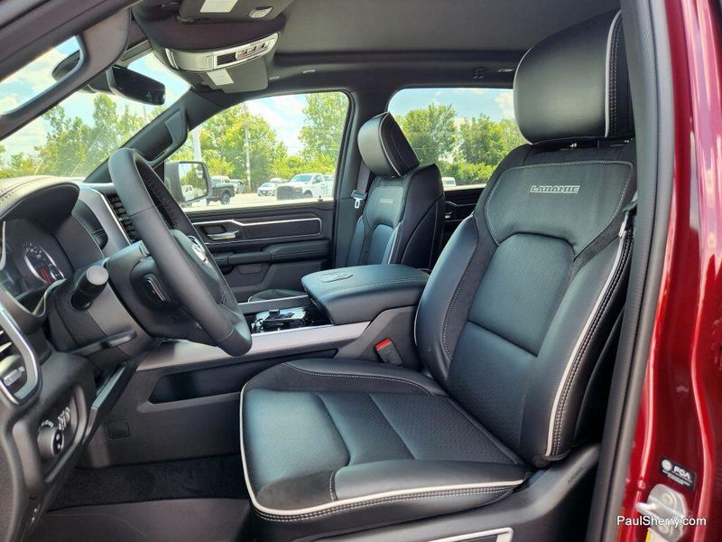 New 2026 RAM 1500 Laramie Crew Cab 4x4 5'7' Box