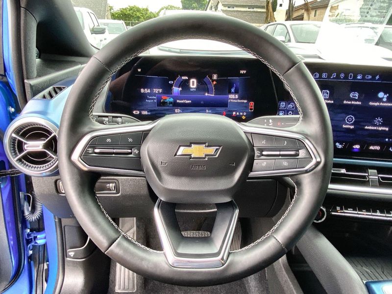 Used 2024 Chevrolet Equinox EV LTImage 13