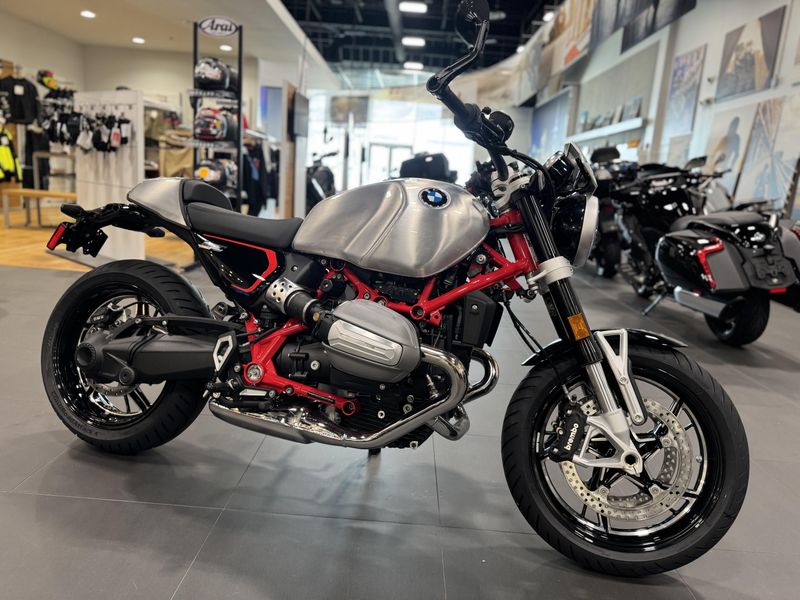 2025 BMW R 12 NINE TImage 1