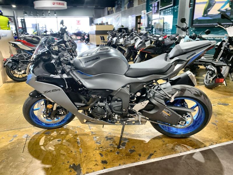 New 2026 Kawasaki NINJA ZX-6R ABS Image 12