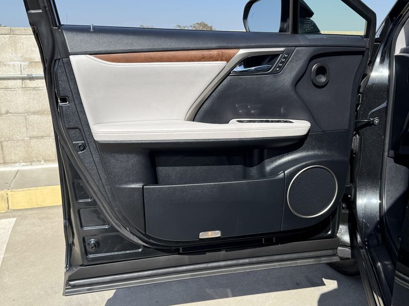 2022 Lexus RX 350LImage 18