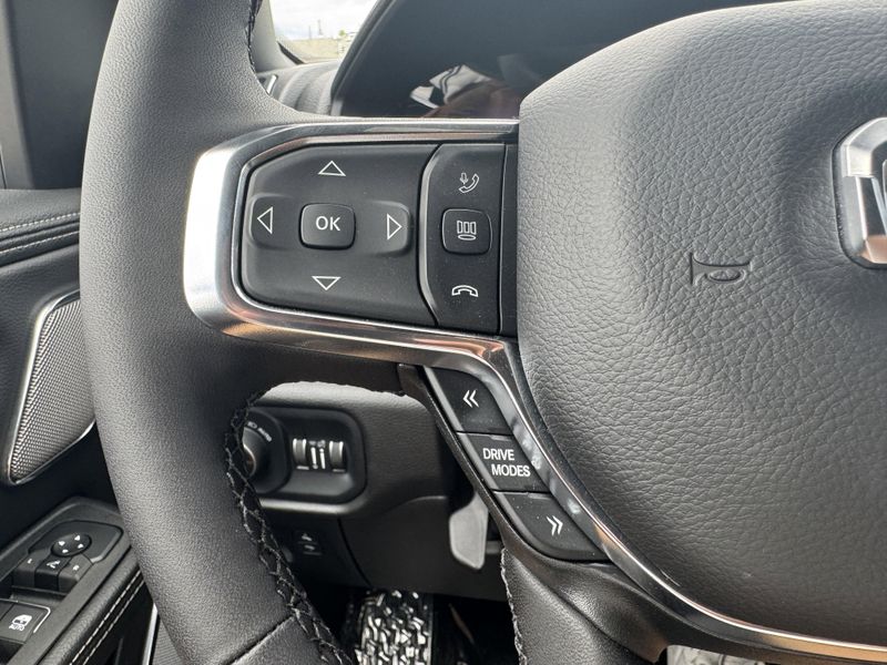 New 2025 RAM 1500 LaramieImage 15