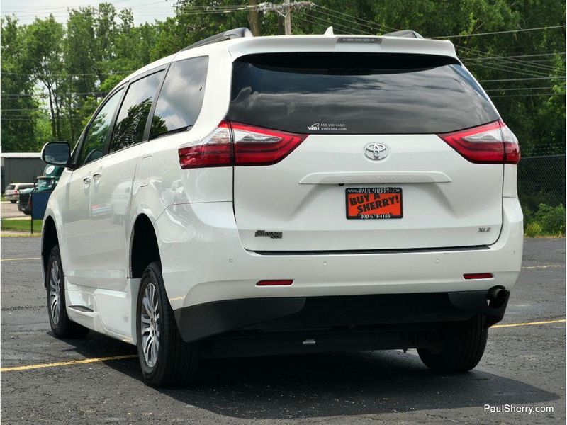 Used 2020 Toyota Sienna XLEImage 47