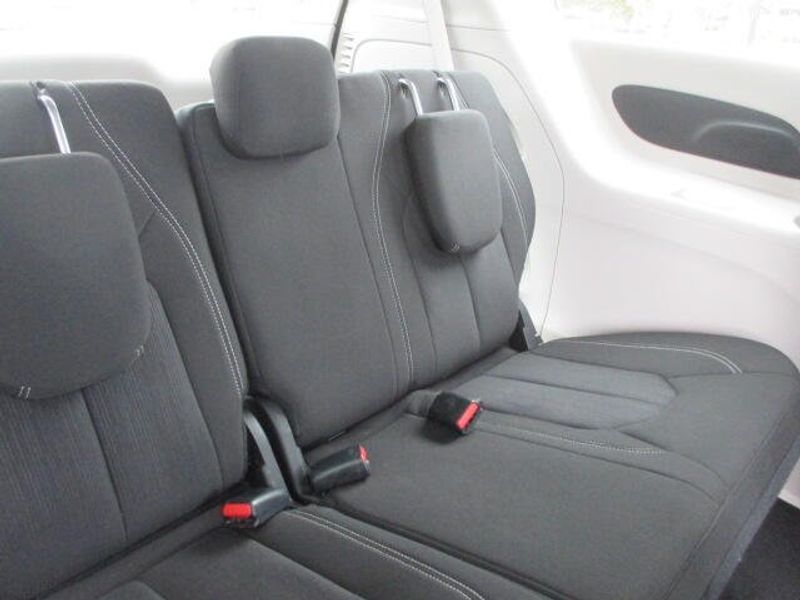 Used 2023 Chrysler Voyager LXImage 29