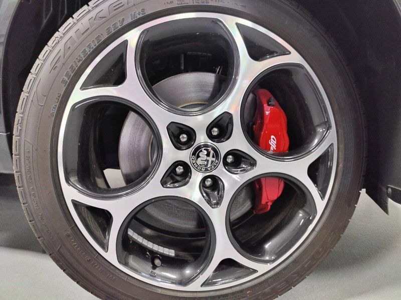 New 2024 Alfa Romeo Tonale Veloce EawdImage 7