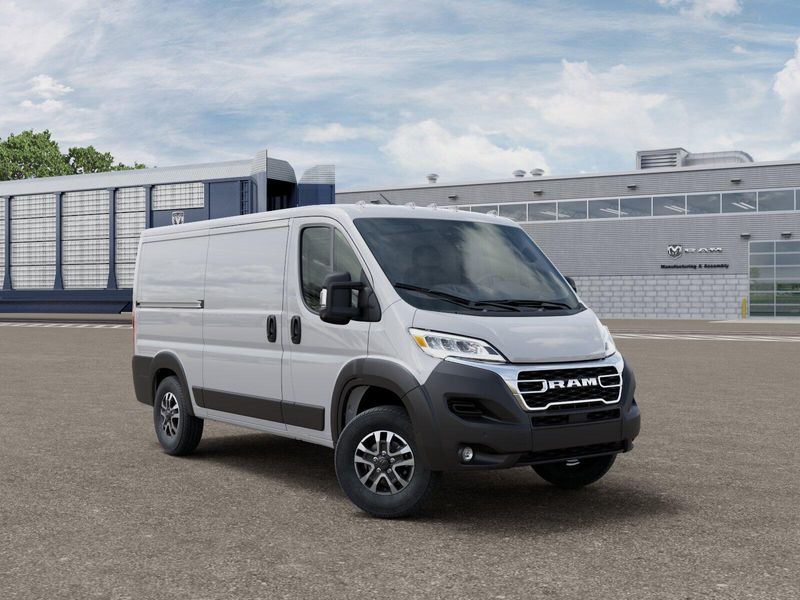 New 2026 RAM Promaster 2500 Slt Cargo Van Low Roof 136