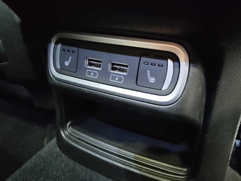 Used 2022 Alfa Romeo Stelvio Ti AWD w/Sunroof & NavImage 20