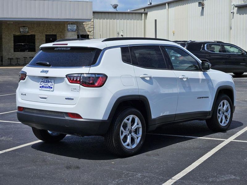 2025 Jeep Compass Latitude 4x4Image 6