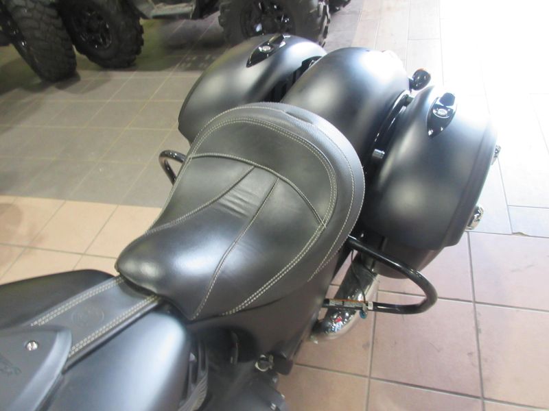USED 2018 INDIAN MOTORCYCLE SPRINGFIELD DARK HORSE Image 16
