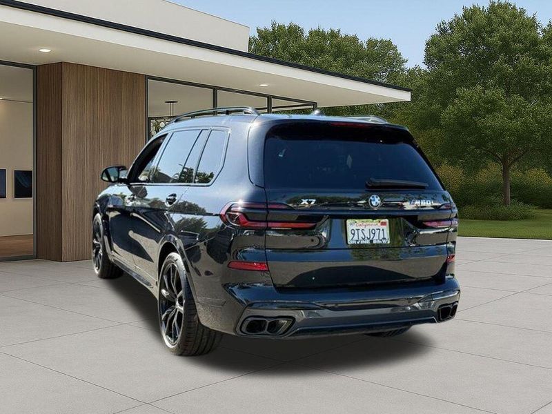 Used 2026 BMW X7 M60iImage 12