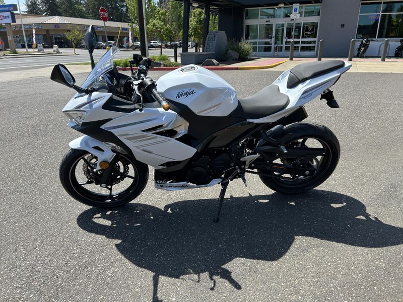 Used 2023 Kawasaki NINJA 400 ABS 
