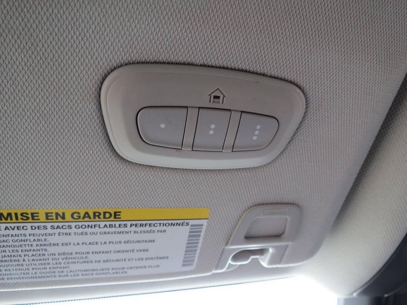 Used 2023 Jeep Grand Cherokee L Limited 4x4 4dr SUVImage 17