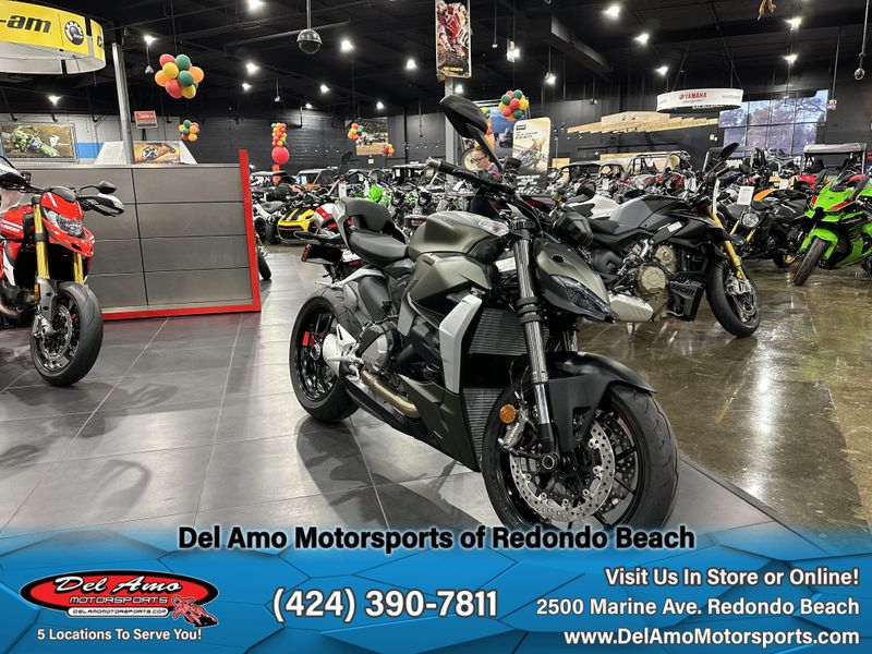 2024 Ducati STREETFIGHTER V2  in a STORM GREEN exterior color. Del Amo Motorsports of Redondo Beach (424) 304-1660 delamomotorsports.com 