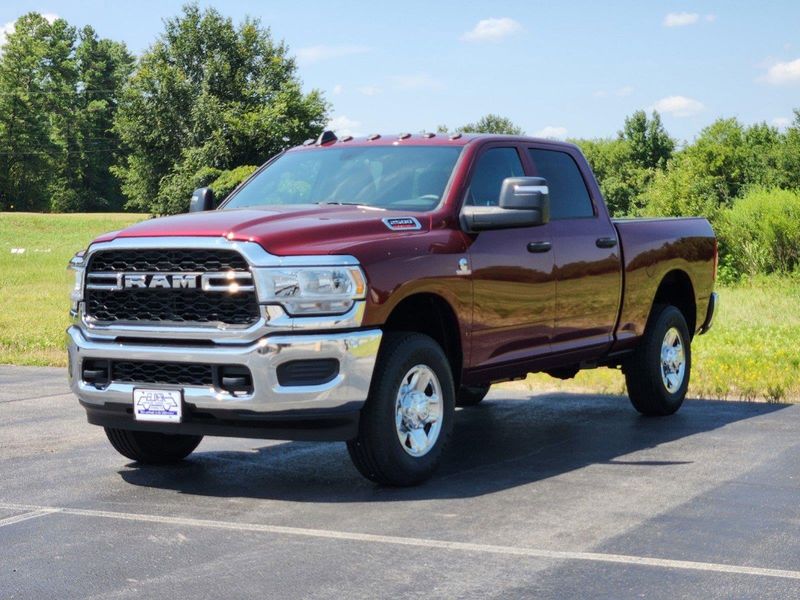 2024 RAM 2500 Tradesman Crew Cab 4x4 6