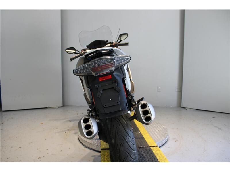 2012 BMW K16GT Image 4