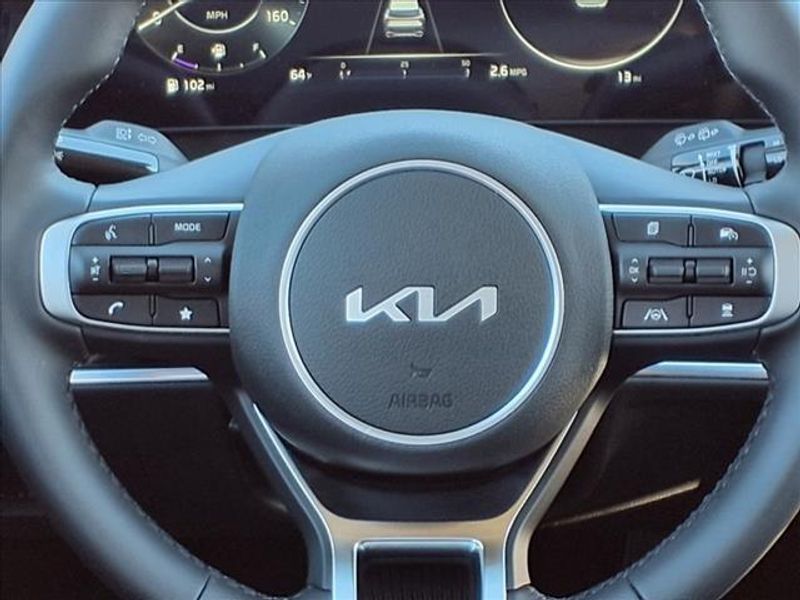 2025 Kia Sportage SXImage 9