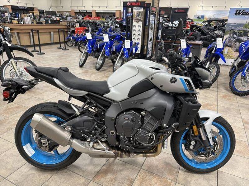 New 2026 Yamaha MT-10 Image 11