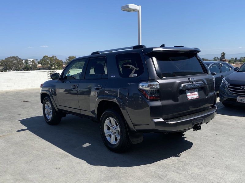 2021 Toyota 4Runner SR5 PremiumImage 6