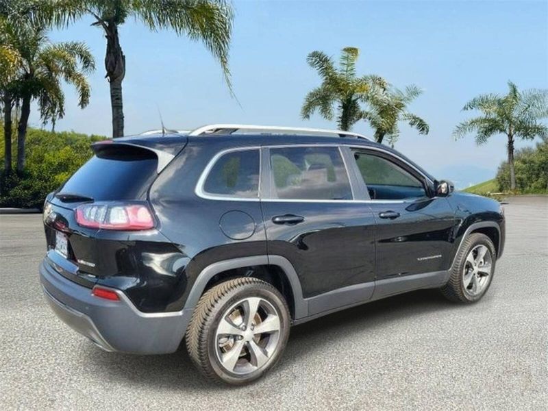 Used 2019 Jeep Cherokee Limited FWD
