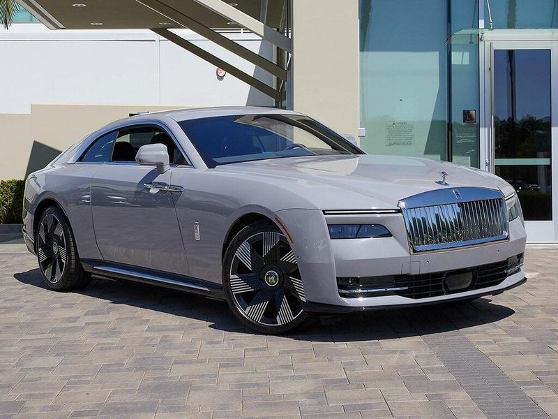 2025 Rolls-Royce Spectre Image 5