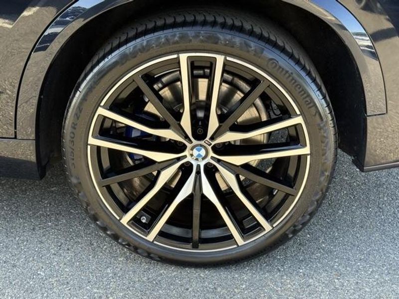Used 2023 BMW X5 M50iImage 11