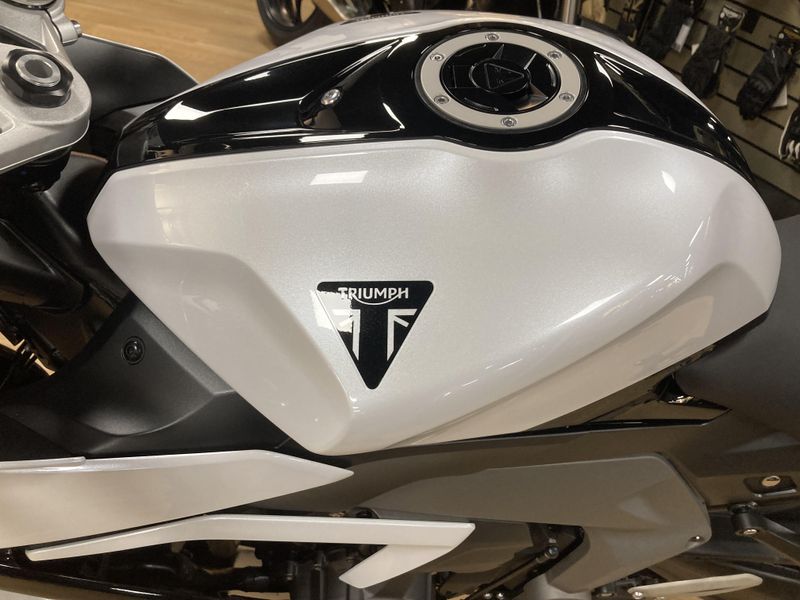 2025 Triumph Daytona 660