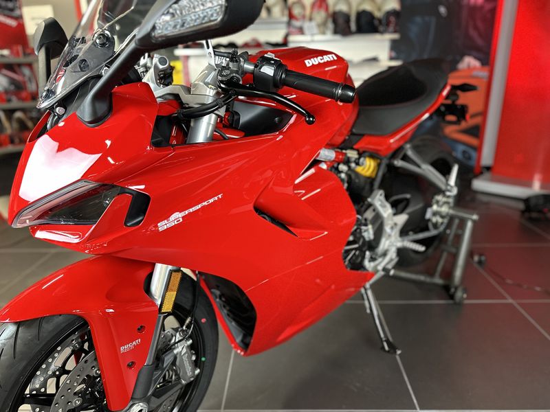 2024 Ducati SupersportImage 6