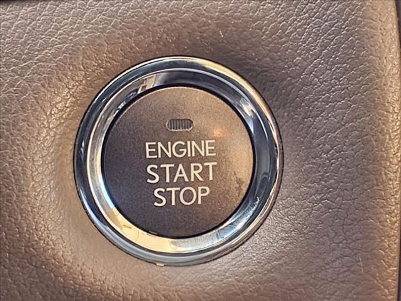 2017 Lexus GX 460 LuxuryImage 7
