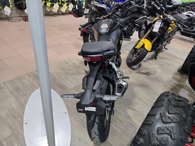 2025 Honda CB300R MATTE BLACK METALLICImage 12