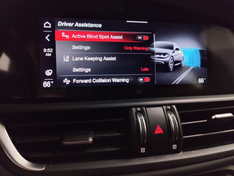 New 2025 Alfa Romeo Giulia AwdImage 21