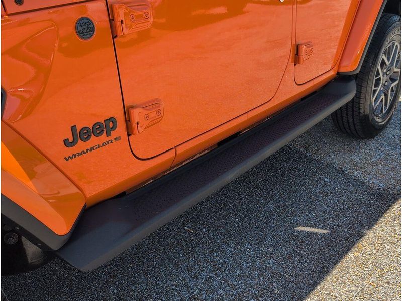 New 2026 Jeep Wrangler 4-door SaharaImage 10