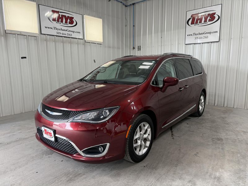 Used 2018 Chrysler Pacifica Touring LImage 14