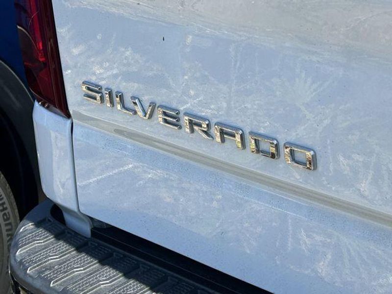 Used 2024 Chevrolet Silverado 1500 ZR2Image 5