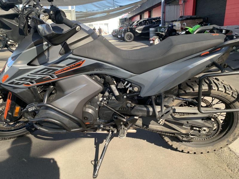 Used 2022 KTM Adventure 890 Image 12