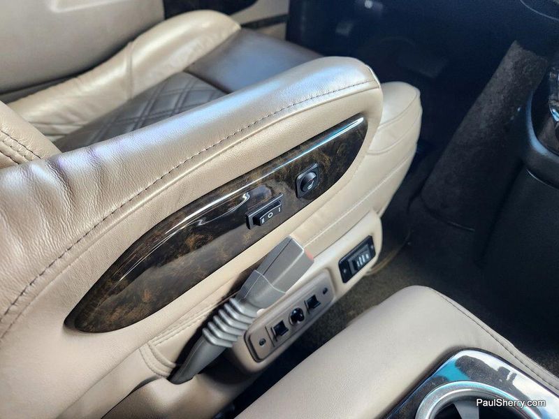 2023 Chevrolet Express Image 25