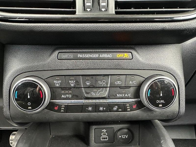 2024 Ford Escape ST-LineImage 6