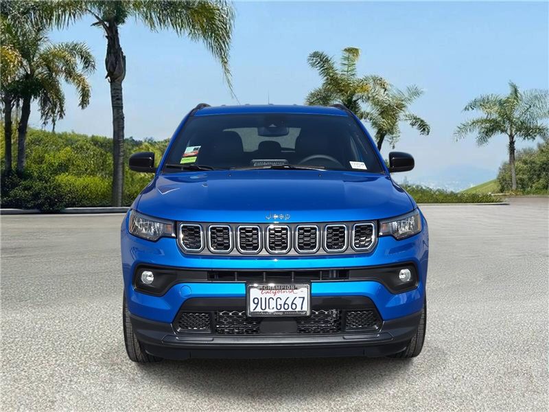 Used 2025 Jeep Compass Latitude 4x4