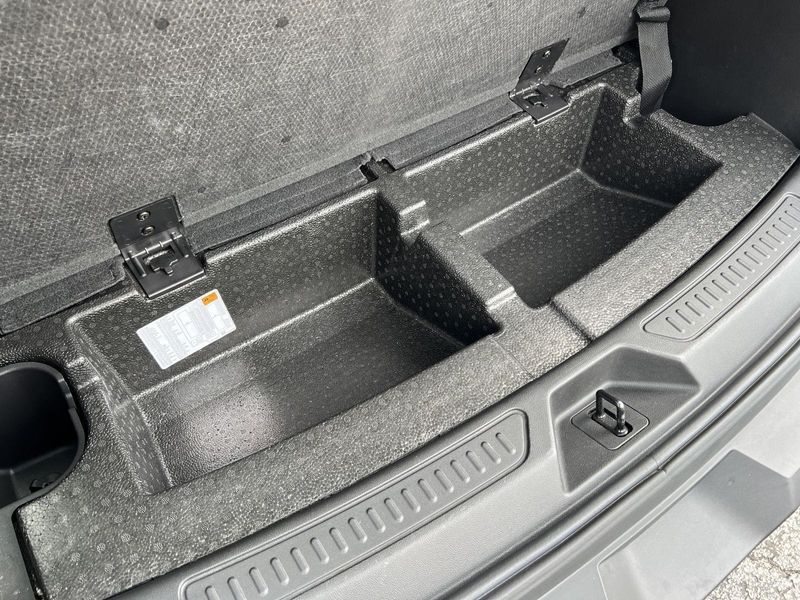 Used 2023 GMC Acadia SLE