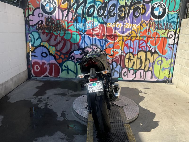 Used 2019 Kawasaki NINJA ZX-6R Image 4