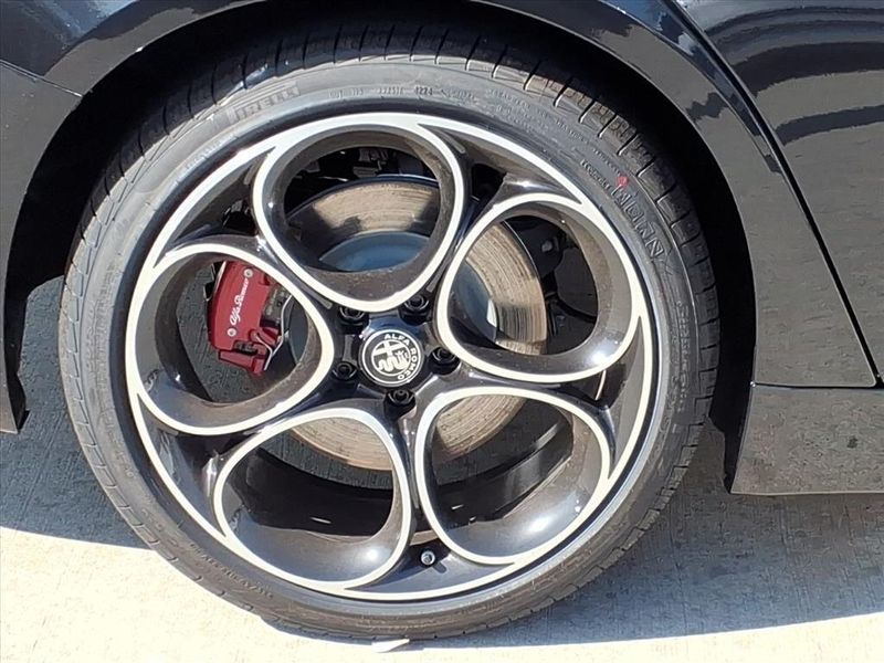 New 2026 Alfa Romeo GiuliaImage 6